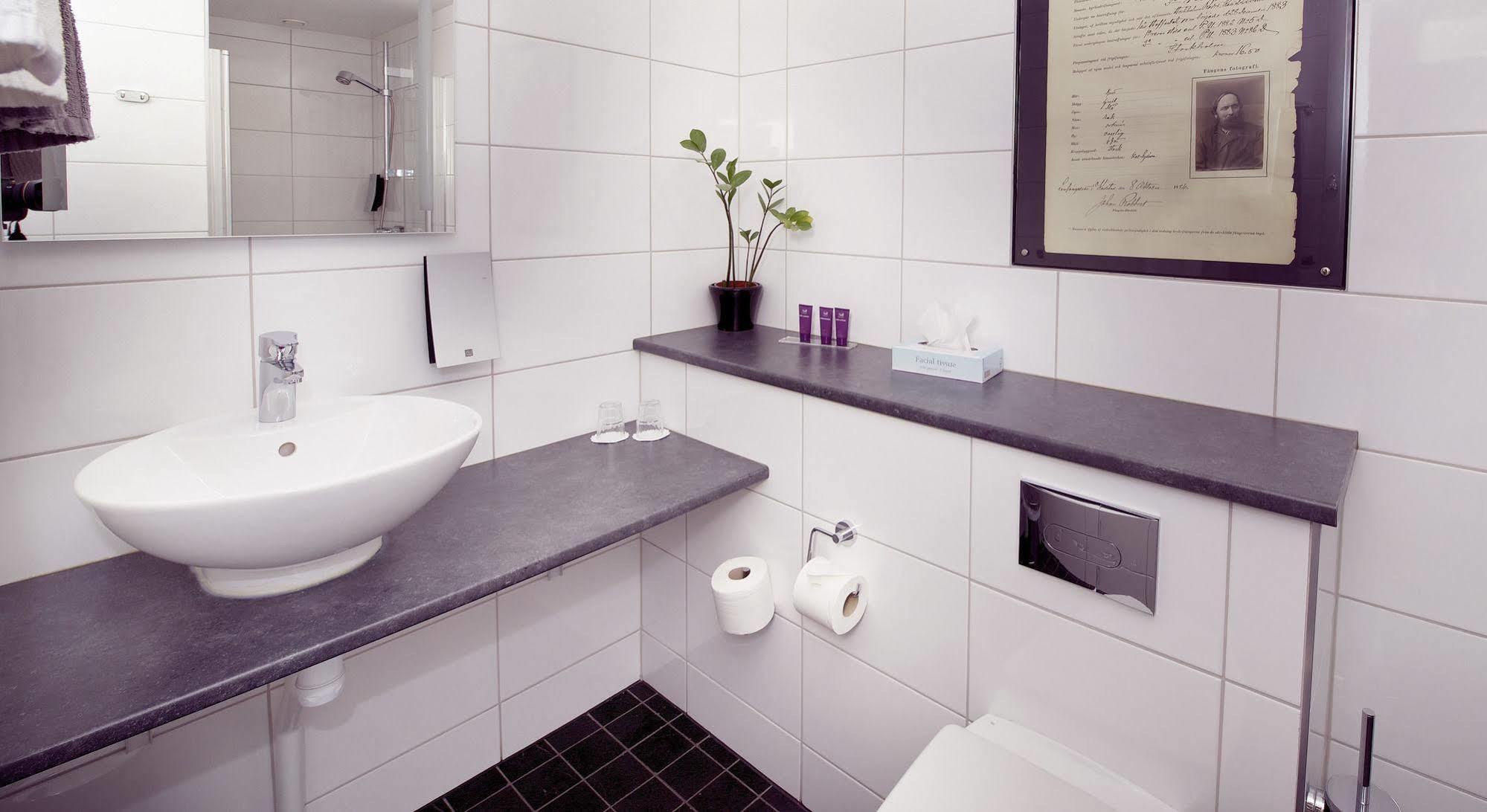 Home Hotel Bilan Karlstad Exterior photo